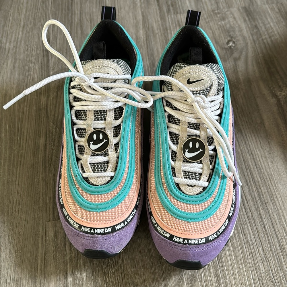 “Have a nike day” air max 97